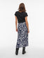 model_shot-back
