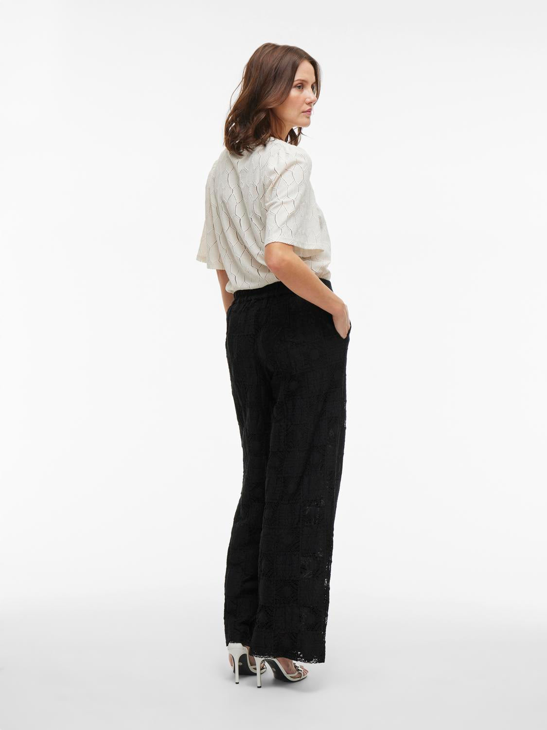 model_shot-back
